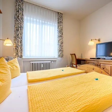 Goldener Hirsch Hotel