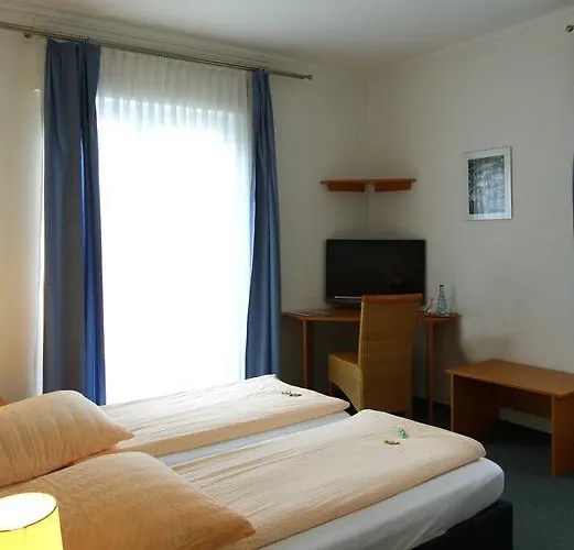 Goldener Hirsch Hotel 3*